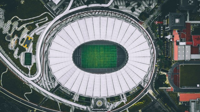 足球比赛中哪支球队将会获得胜利？，足球哪些队比较强